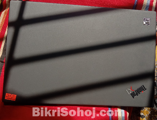 Lenovo ThinkPad X1 Carbon – Core i7 10th Gen, ৫০,০০০ টাকায়!